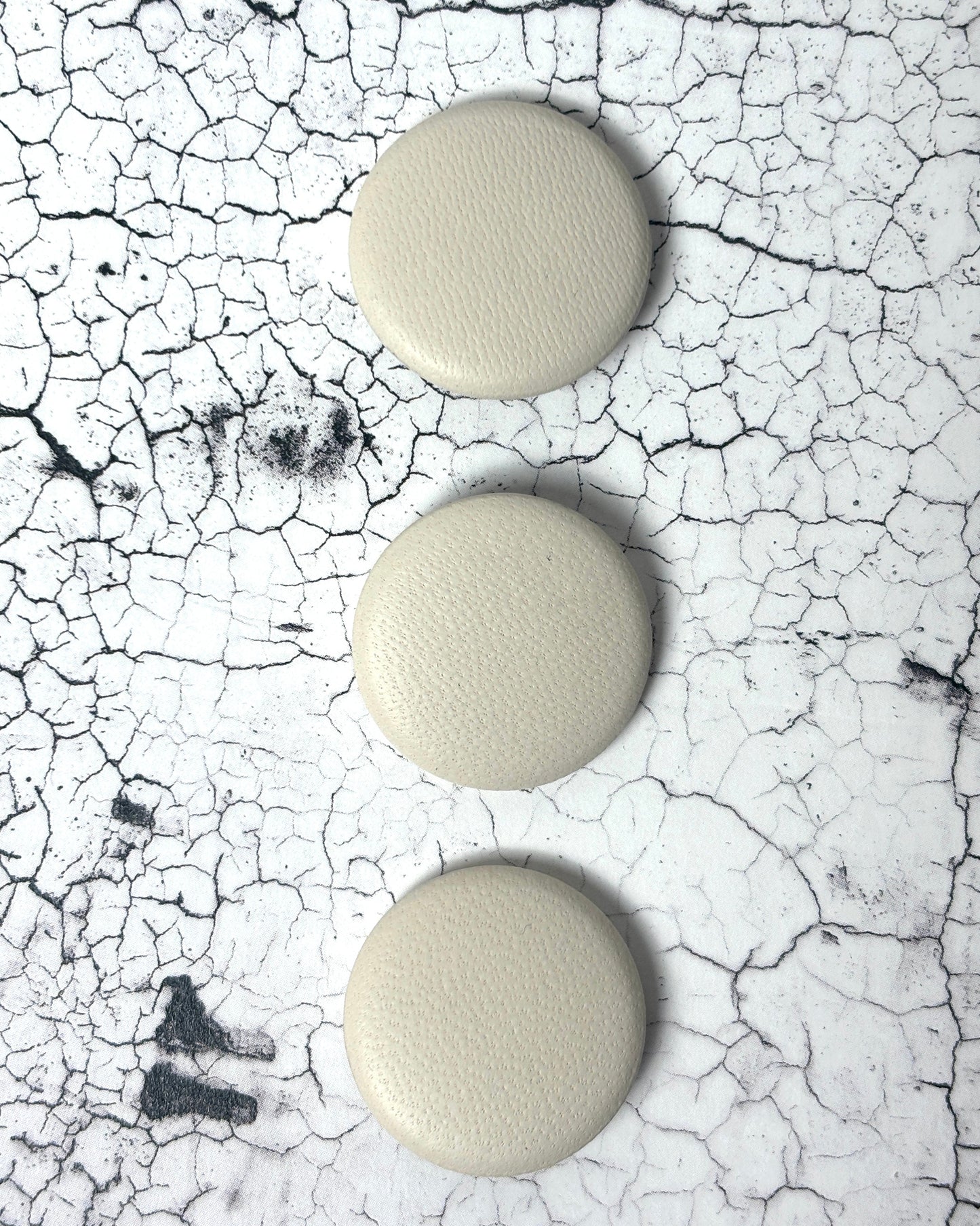 Lambskin Button Pin in Off White